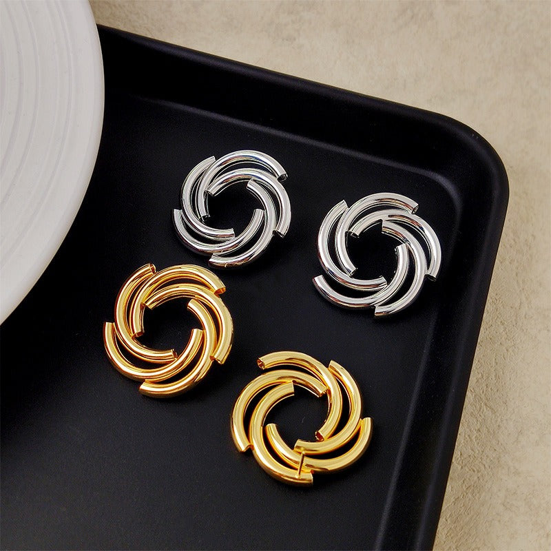 Fashionable and simple flower round earrings, personalized niche earrings, light luxury earrings