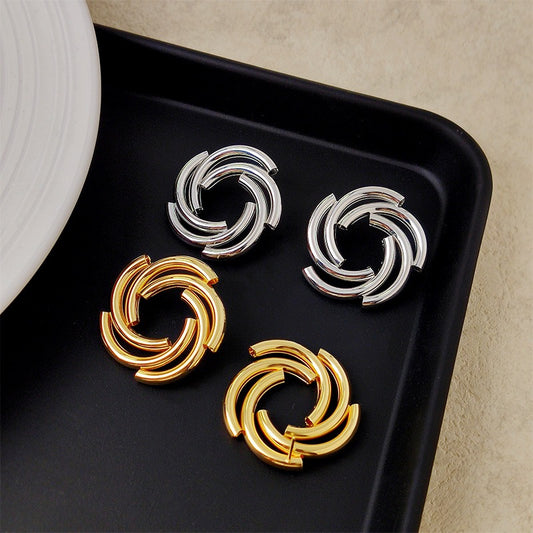 Fashionable and simple flower round earrings, personalized niche earrings, light luxury earrings