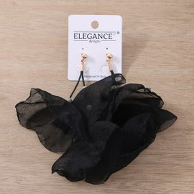 Long vintage flower pearl earrings, petal earrings, fashionable