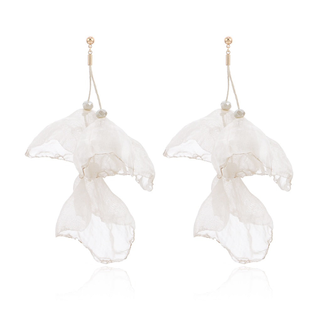 Long vintage flower pearl earrings, petal earrings, fashionable