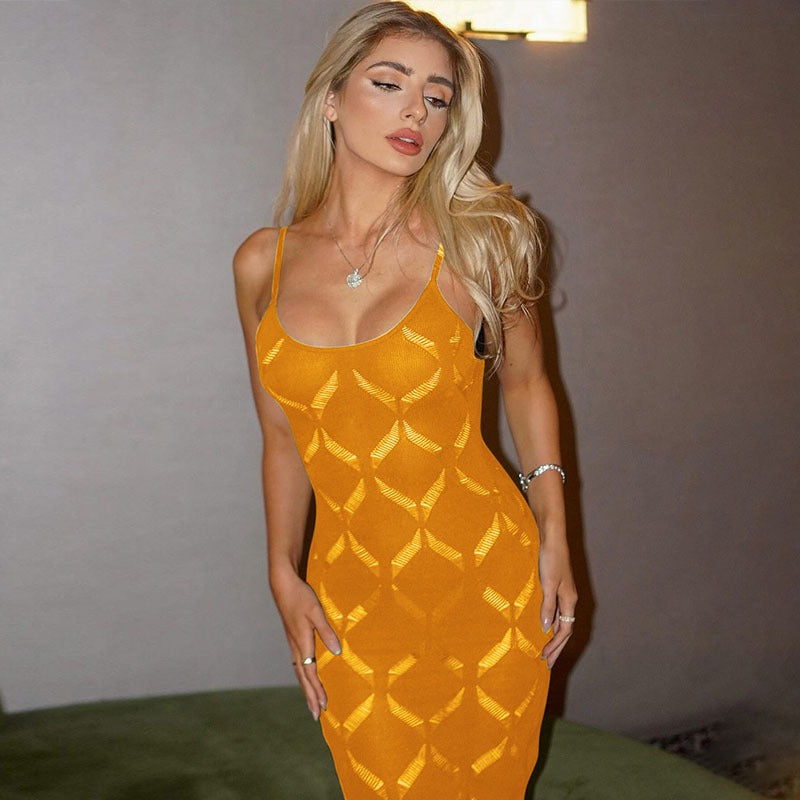 Fashionable and sexy backless hollowed out woolen camisole dress