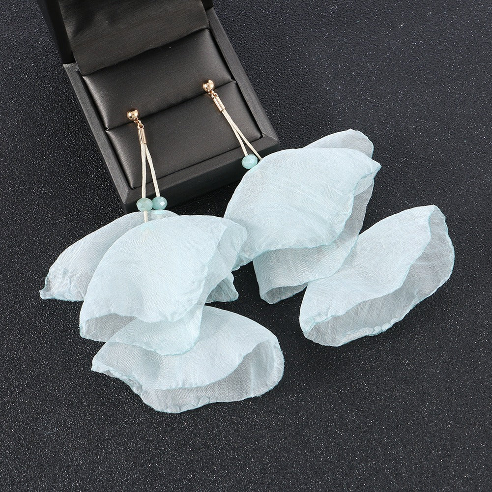 Long vintage flower pearl earrings, petal earrings, fashionable