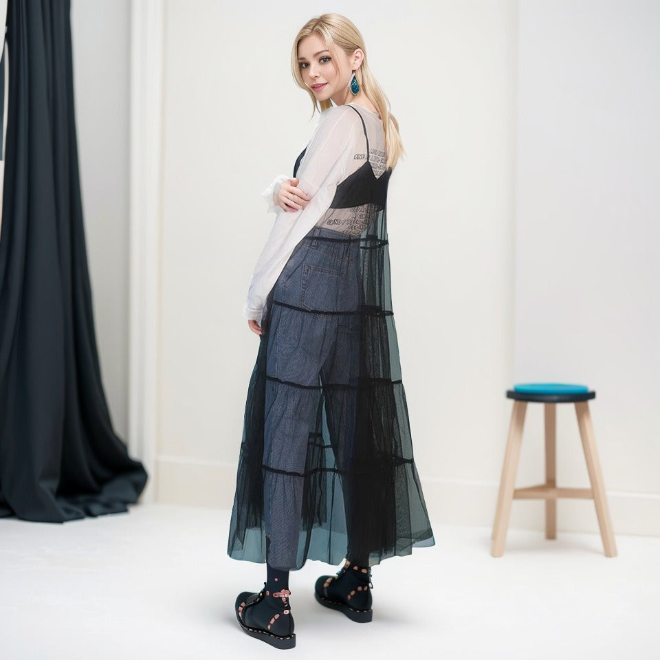 Dressed women's V-neck, shoulder strap, outer cover, gauze skirt, concave shape, explosive street skirt trend